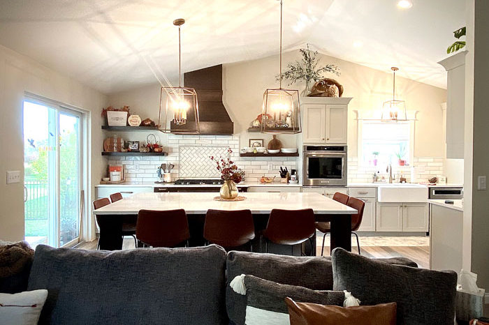 white-wood-accent-kitchen-design-the-design-studio-breese-image